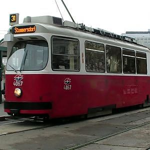 Vienna Trams - Schottenring - Wien Strassenbahn - YouTube