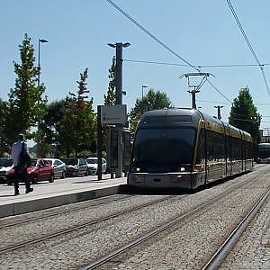 Metro do Porto - Fanzeres - Oporto Metro - YouTube