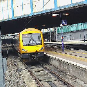 Birmingham New Street Atmosphere - YouTube