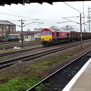 Doncaster Station   wet and windy - YouTube