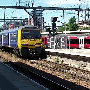 Leeds Station - YouTube
