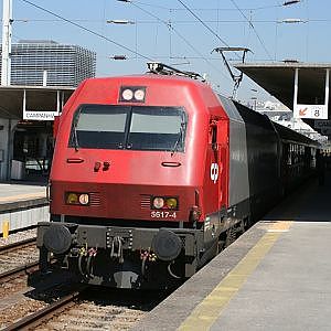 Portuguese Railways - Porto Campanha  - CP Comboios de Portugal - YouTube