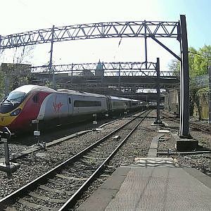 Stockport Station   South End - YouTube