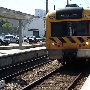 Portugal Railways - Vila Nova de Gaia - CP Comboios de Portugal - YouTube